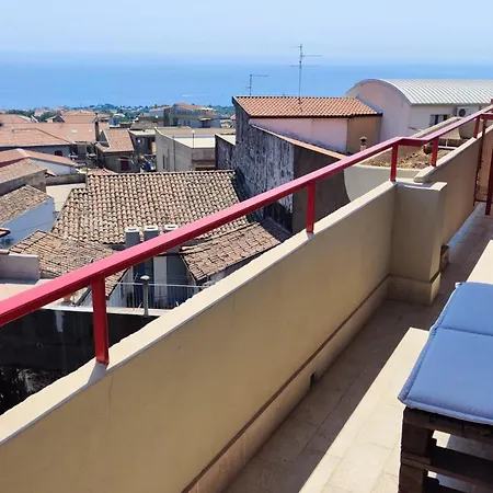 Casa Balcone Sul Castello * Aci Castello